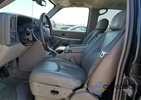 2005 Chevrolet Tahoe C1500 z USA, uszkodzony, nr VIN 1GNEC13T75R266344